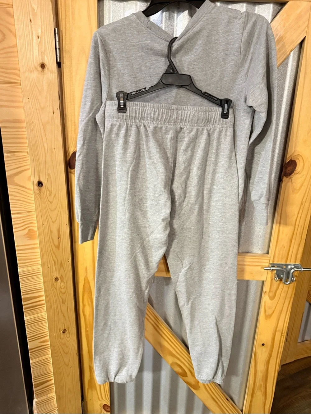Grinch Christmas 2-piece Women’s loungewear set. Cotton poly blend . Size Small